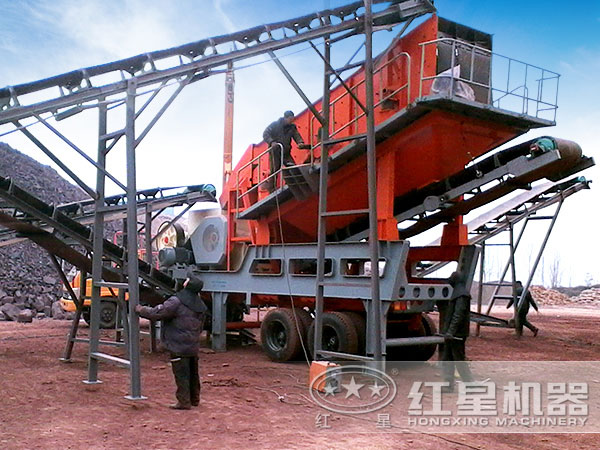 移動式破碎站工作現場