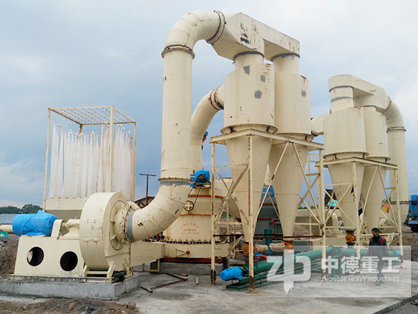 紅星環保磨粉機生產現場