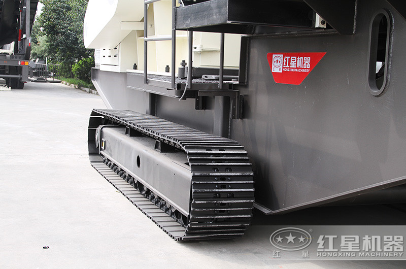 履帶細節實拍 履帶細節實拍