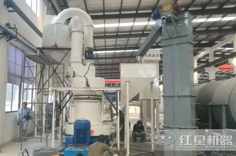 雷蒙磨粉機工作現場 雷蒙磨粉機工作現場