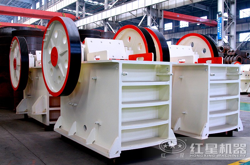 20萬方青石能打出多少石頭？有省錢的石頭破碎設(shè)備配置方案推薦嗎？