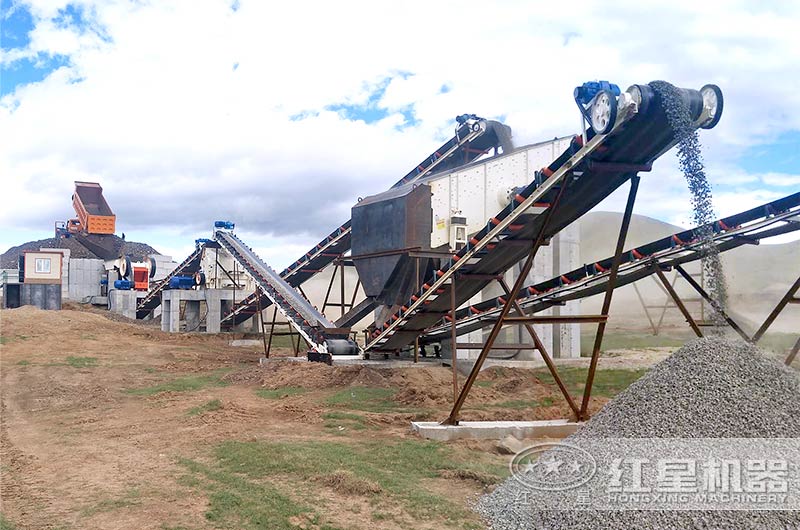 破碎設備生產現(xiàn)場 破碎設備生產現(xiàn)場