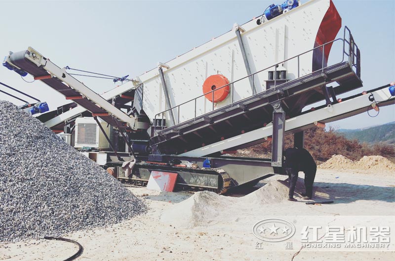 振動篩制造廠家就找河南紅星，固定式、移動式都有