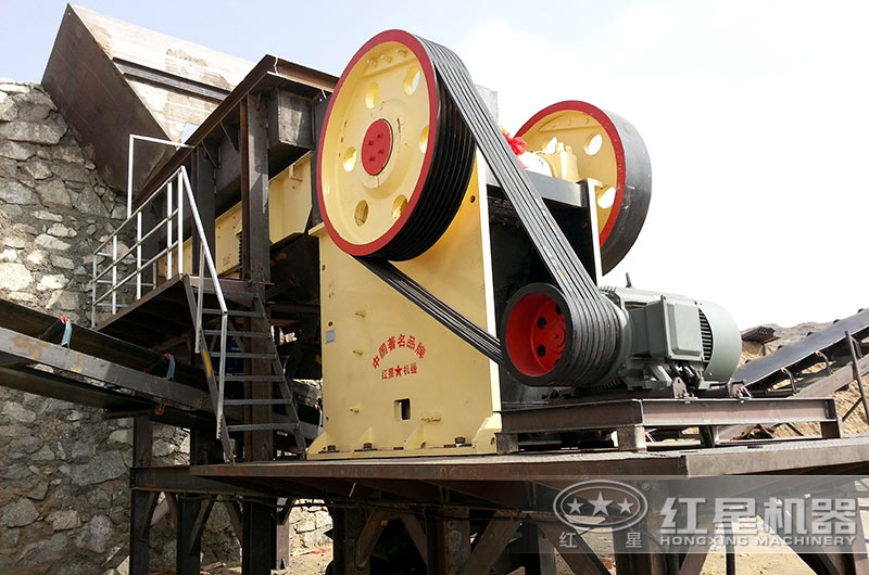 顎式破碎機安裝現場 顎式破碎機安裝現場