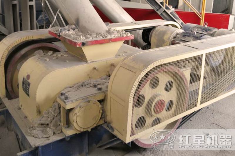 破卵石的時產30-50的輥式破碎機價格 破卵石的時產30-50的輥式破碎機價格