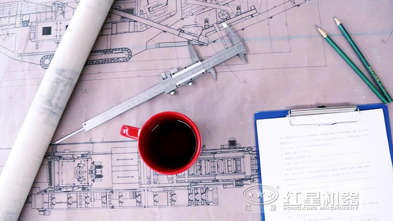 紅星技術師在為用戶設計石灰?guī)r礦開采方案 紅星技術師在為用戶設計石灰?guī)r礦開采方案