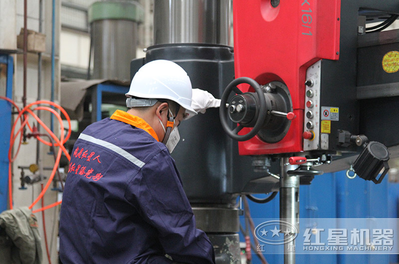 車間工人作業實景