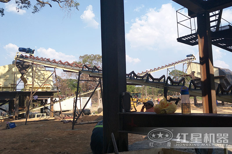 反擊破制砂現場實景