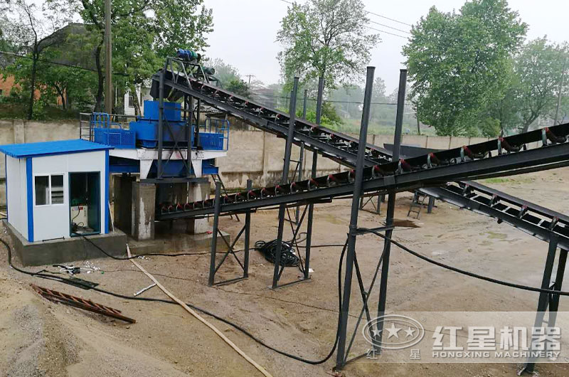 立式?jīng)_擊式破碎機(jī)現(xiàn)場實拍