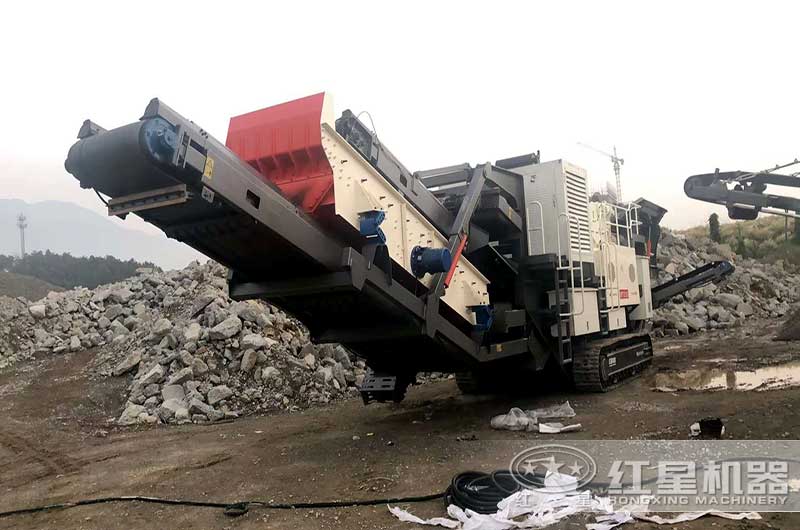 履帶移動式粉碎機現場實拍