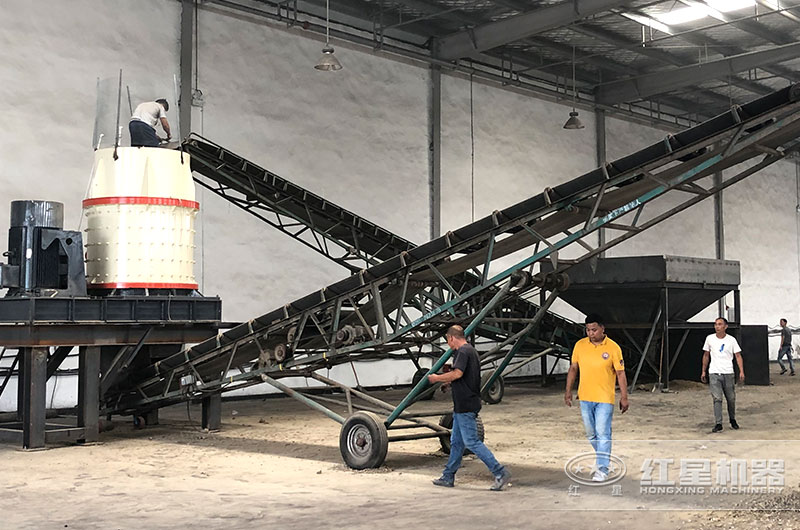 立式破碎機現場