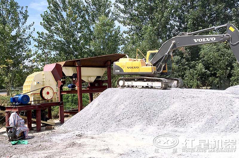 錘式破碎機現場實拍 錘式破碎機現場實拍