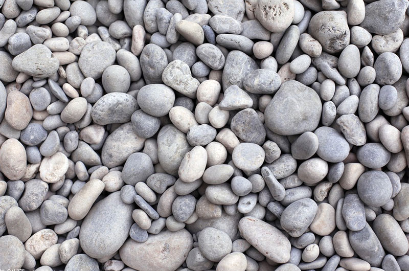 沖擊破能破卵石嗎？1小時產量多少噸？