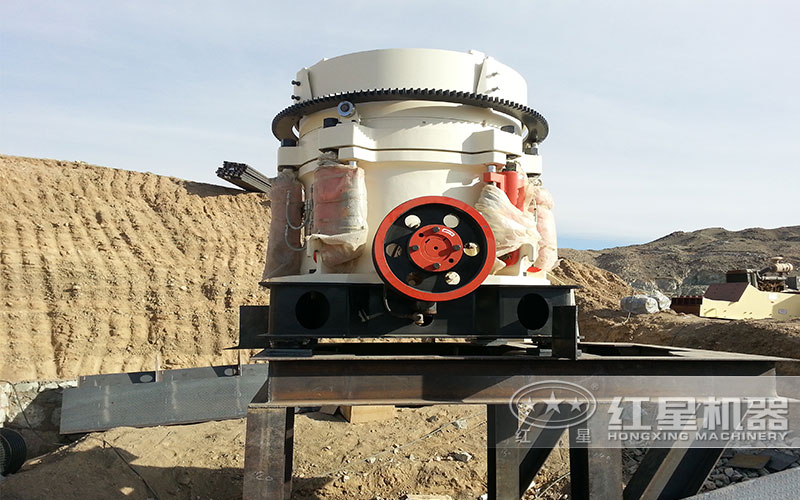 hp300圓錐破碎機每小時產(chǎn)多少噸？多少錢一臺？