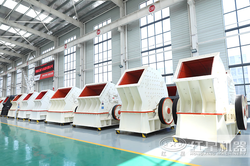 錘式破碎機立式結構，進料口深